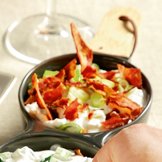 Με κατσικίσιο τυρί και τραγανό μπέικον