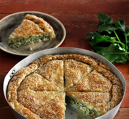 Σπανακόπιτα με κατίκι Δομοκού #allazoumesinithies | ΑΒ Βασιλόπουλος