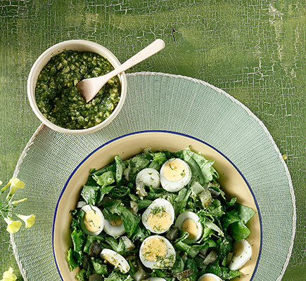 Μαρουλοσαλάτα με φρέσκα κρεμμυδάκια