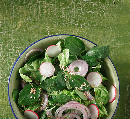Σαλάτα με σπανάκι