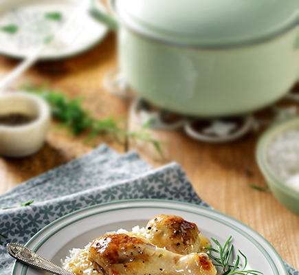 Μπουτάκια κοτόπουλου στην κατσαρόλα με μπίρα