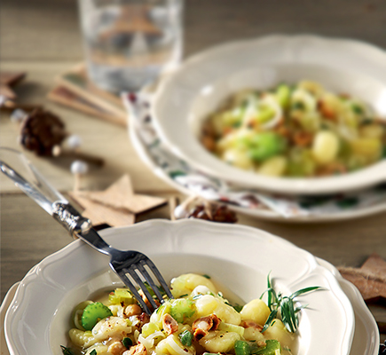 Νιόκι με σάλτσα πράσου-σέλερι και φουντούκια #allazoumesinithies | ΑΒ Βασιλόπουλος