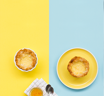 Ατομικές γαλατόπιτες με άρωμα πορτοκαλιού