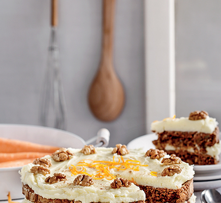 Κέικ καρότου με σταφίδες, μπαχαρικά και αλεύρι χωρίς γλουτένη