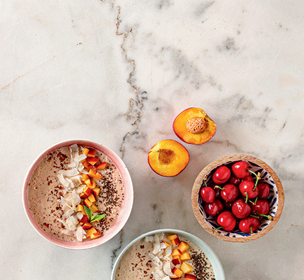 Smoothie bowl με γιαούρτι και φρούτα