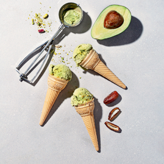 Vegan παγωτό φιστίκι με αβοκάντο και χουρμάδες