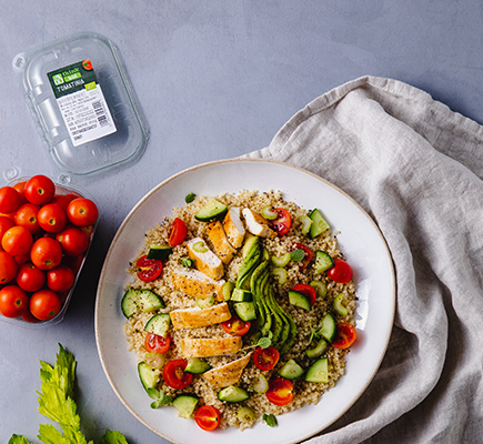 Σαλάτα με κινόα και κοτόπουλο