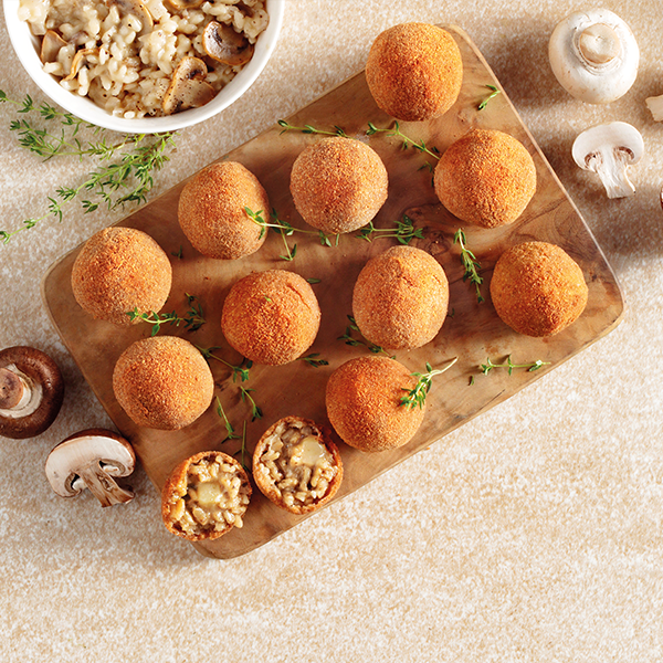 Arancini με μανιτάρια και καπνιστό τυρί από το υπόλοιπο ριζότο